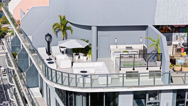 121 NE 34th St PH3204, Miami, FL 33137