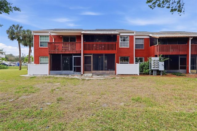 1024 82ND TERRACE N 1024A, St Petersburg, FL 33702