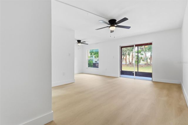 1024 82ND TERRACE N 1024A, St Petersburg, FL 33702