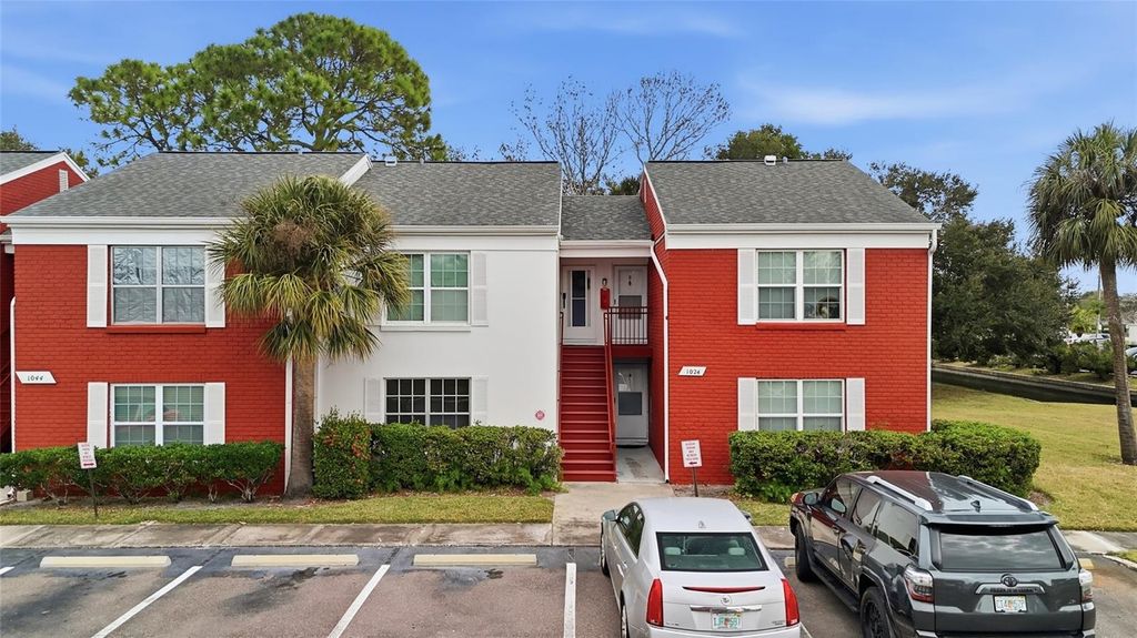 1024 82ND TERRACE N 1024A, St Petersburg, FL 33702