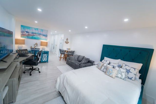 7904 West Dr 903, North Bay Village, FL 33141