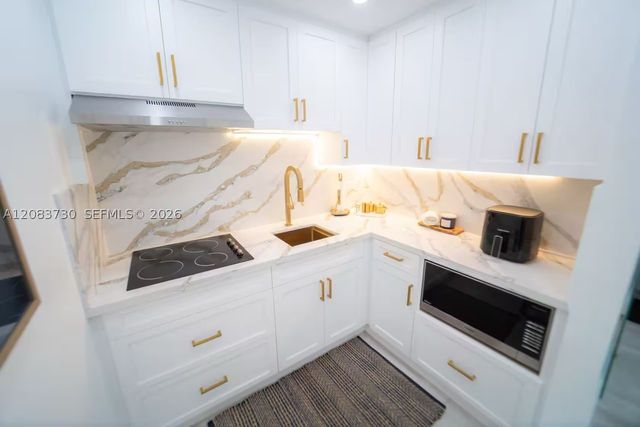 7904 West Dr 903, North Bay Village, FL 33141