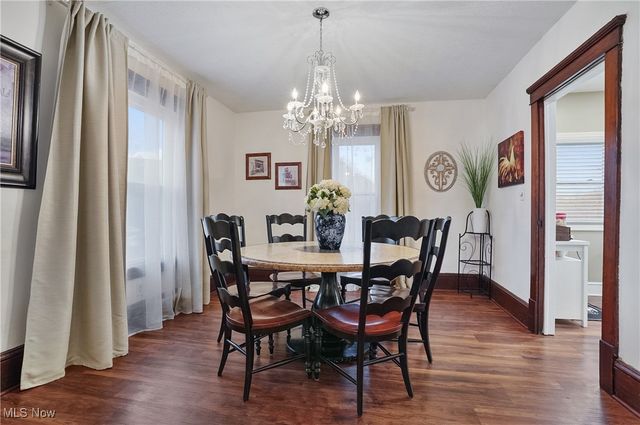 203 N Prospect Avenue, Hartville, OH 44632