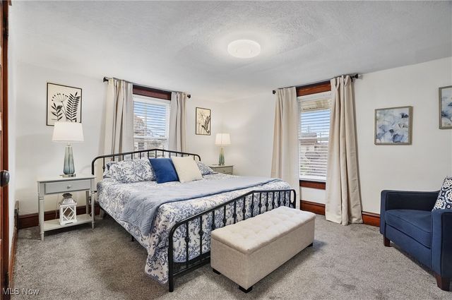 203 N Prospect Avenue, Hartville, OH 44632