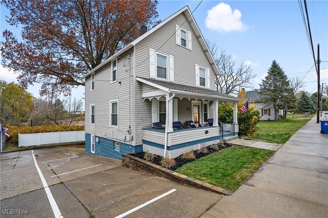 203 N Prospect Avenue, Hartville, OH 44632