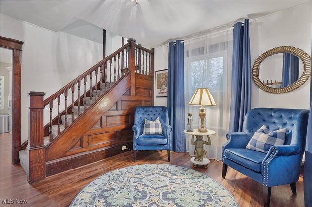 203 N Prospect Avenue, Hartville, OH 44632