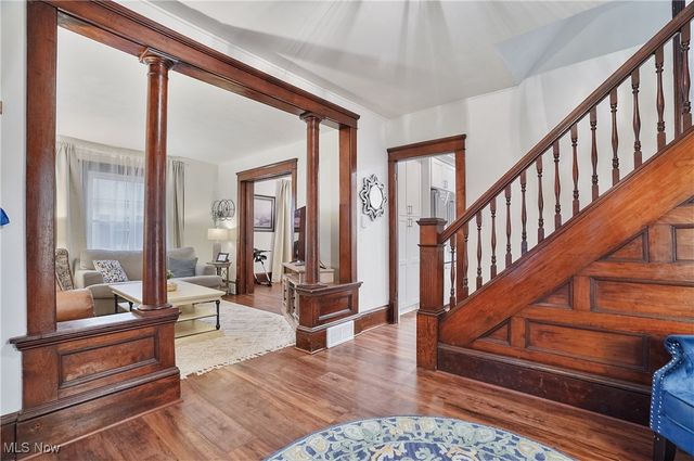 203 N Prospect Avenue, Hartville, OH 44632