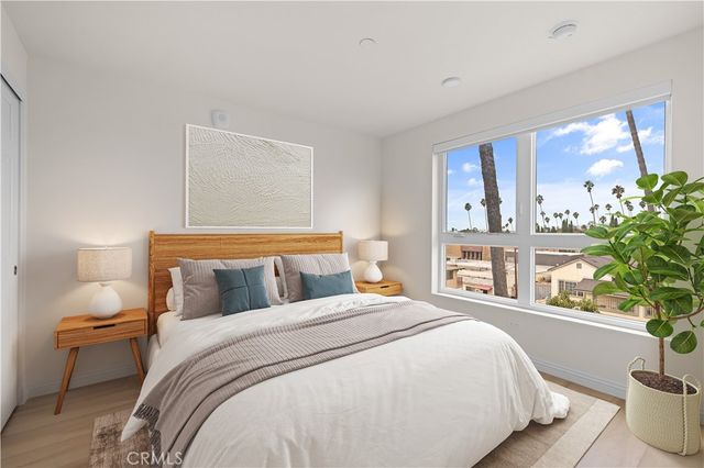 1818 S Norton Avenue 404, Los Angeles, CA 90018