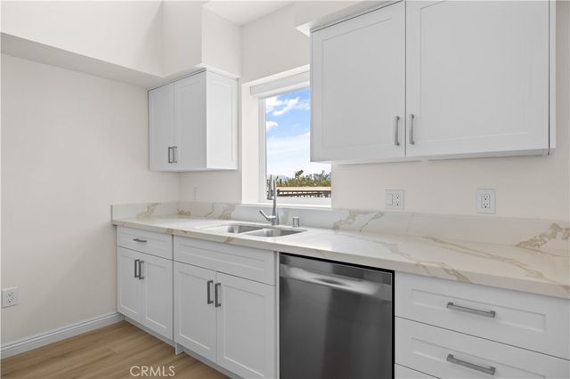 1818 S Norton Avenue 404, Los Angeles, CA 90018