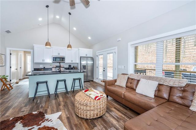 110 Burnt Mountain Cove Road, Jasper, GA 30143