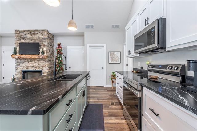 110 Burnt Mountain Cove Road, Jasper, GA 30143