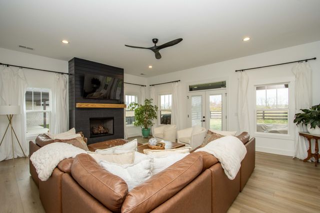 500 Morgan Leigh Lane, Nicholasville, KY 40356