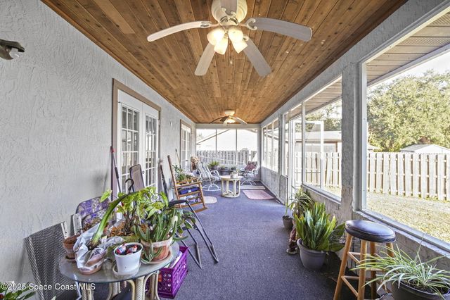 284 Emerson Drive NW, Palm Bay, FL 32907