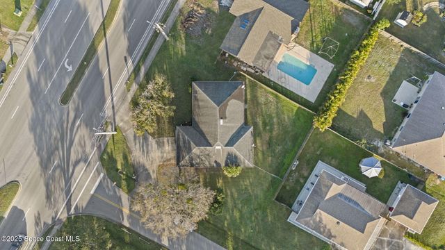 284 Emerson Drive NW, Palm Bay, FL 32907