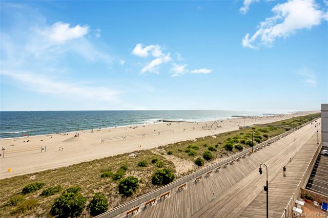 230 W Broadway 609, Long Beach, NY 11561