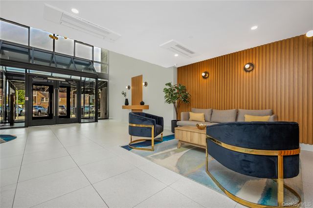230 W Broadway 609, Long Beach, NY 11561