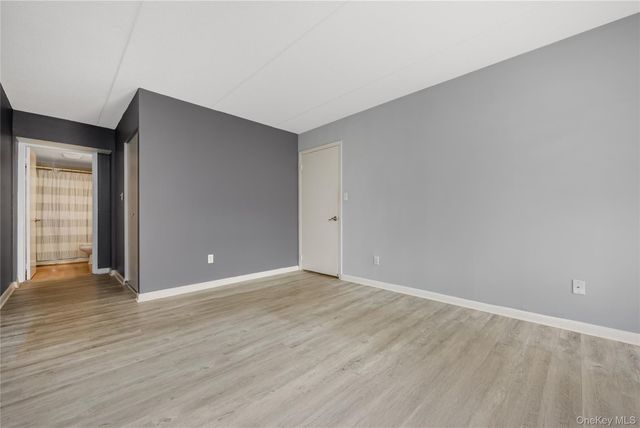 230 W Broadway 609, Long Beach, NY 11561