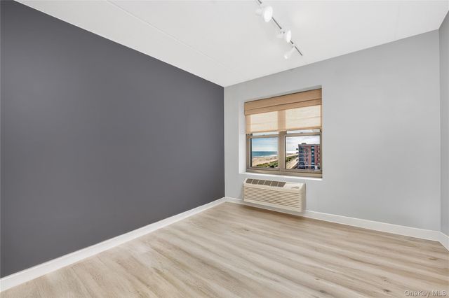 230 W Broadway 609, Long Beach, NY 11561