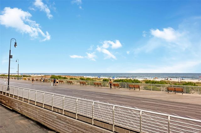 230 W Broadway 609, Long Beach, NY 11561