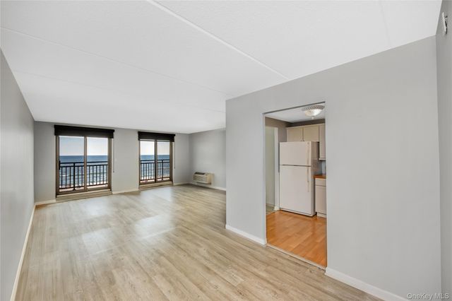 230 W Broadway 609, Long Beach, NY 11561