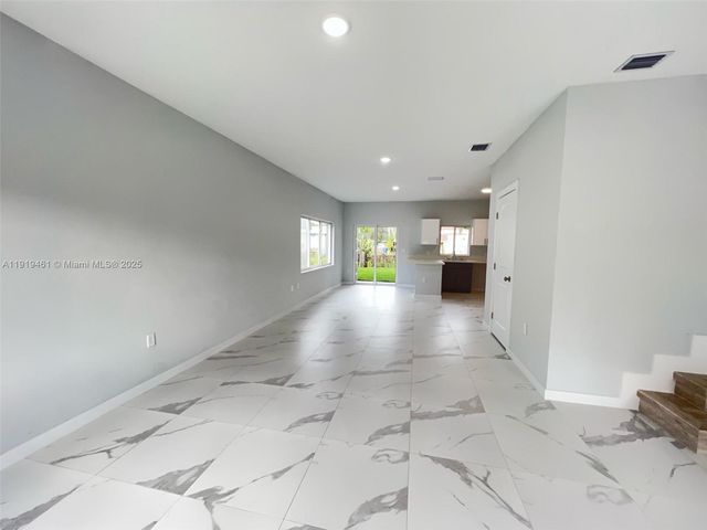 808 NW 16th Ave 1, Fort Lauderdale, FL 33311