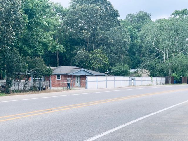 26745 F M 2090 Road, Splendora, TX 77372