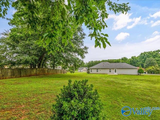 113 Carnegie Loop, Meridianville, AL 35759