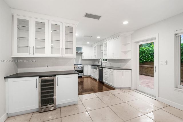 3505 Crystal View Ct, Miami, FL 33133