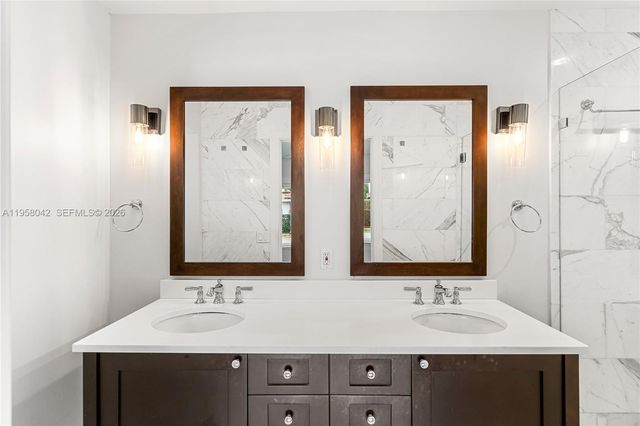 3505 Crystal View Ct, Miami, FL 33133