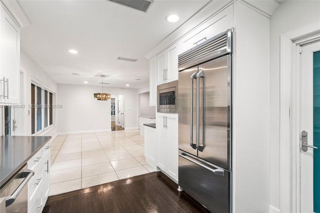 3505 Crystal View Ct, Miami, FL 33133