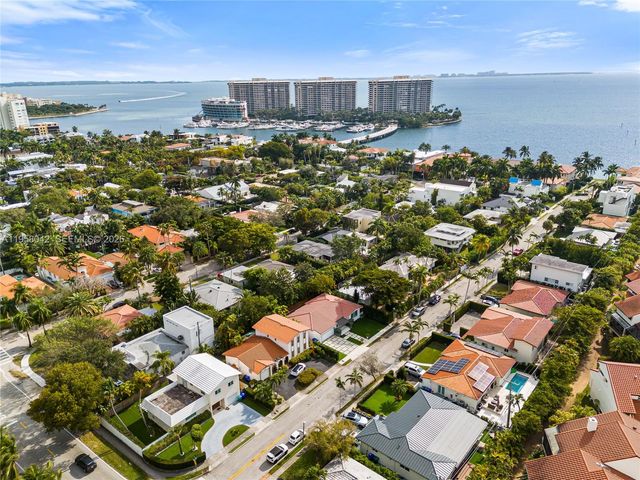 3505 Crystal View Ct, Miami, FL 33133