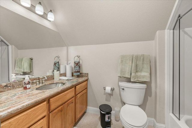 279 Robert Trent Jones Boulevard, Eagle Point, OR 97524