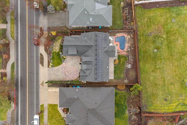 279 Robert Trent Jones Boulevard, Eagle Point, OR 97524