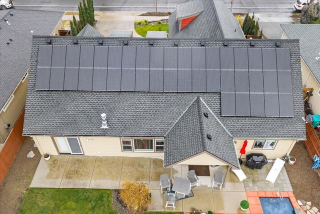 279 Robert Trent Jones Boulevard, Eagle Point, OR 97524