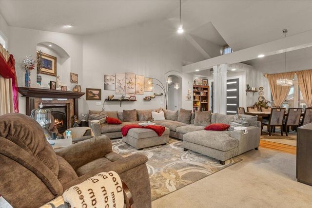 279 Robert Trent Jones Boulevard, Eagle Point, OR 97524