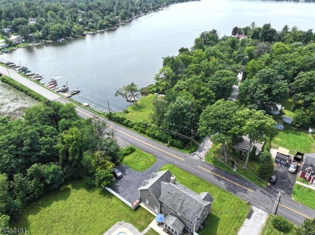 203 E Shore Culver Rd, Frankford Twp., NJ 07826