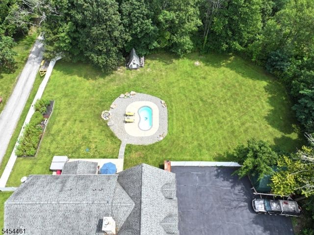 203 E Shore Culver Rd, Frankford Twp., NJ 07826