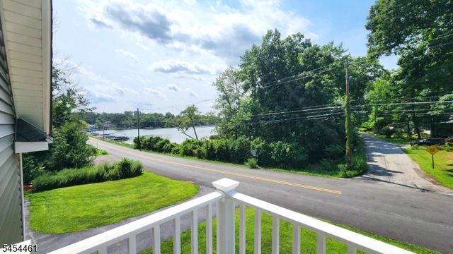 203 E Shore Culver Rd, Frankford Twp., NJ 07826
