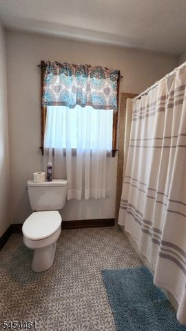 203 E Shore Culver Rd, Frankford Twp., NJ 07826
