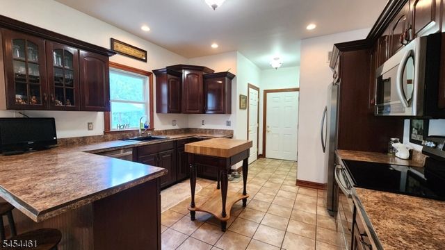 203 E Shore Culver Rd, Frankford Twp., NJ 07826