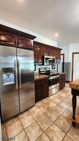 203 E Shore Culver Rd, Frankford Twp., NJ 07826