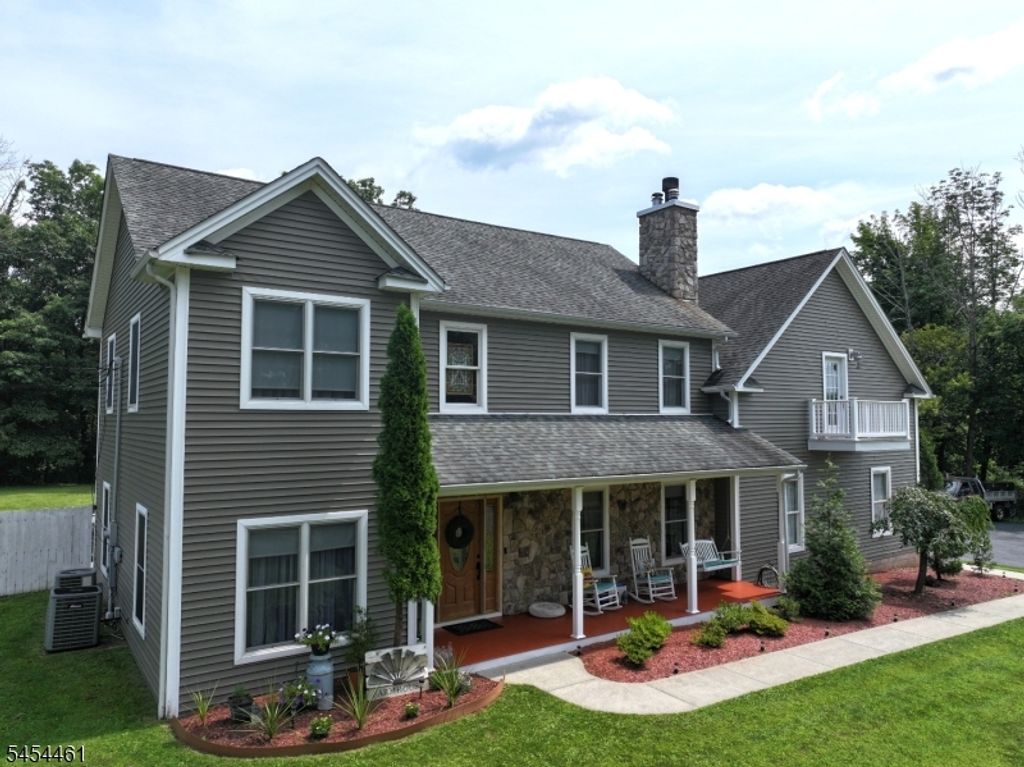 203 E Shore Culver Rd, Frankford Twp., NJ 07826
