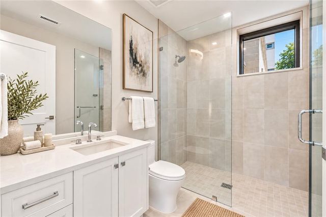 2520 Peachtree Road NW 403, Atlanta, GA 30305