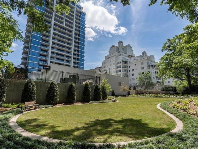2520 Peachtree Road NW 403, Atlanta, GA 30305