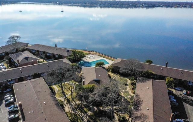 1 Toms Point Lane 6J, Port Washington, NY 11050