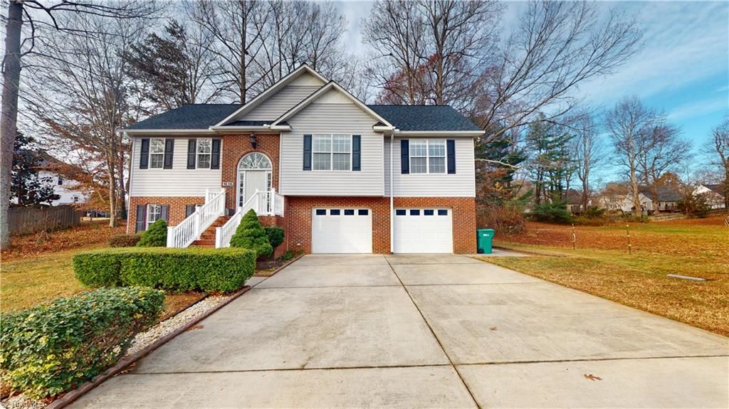 1636 Harper Spring Drive, Clemmons, NC 27012