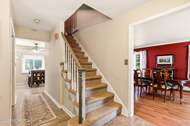 23 Jenny Lane, Jackson, NJ 08527