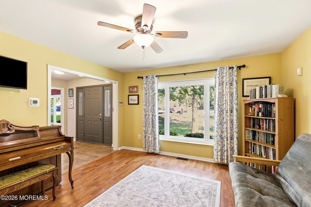 23 Jenny Lane, Jackson, NJ 08527