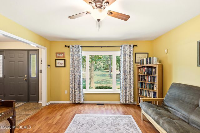 23 Jenny Lane, Jackson, NJ 08527