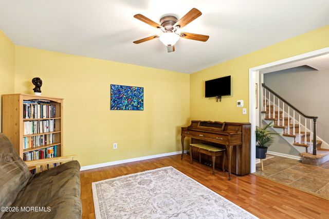 23 Jenny Lane, Jackson, NJ 08527